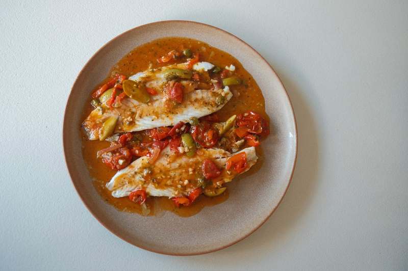 Branzino alla puttanesca